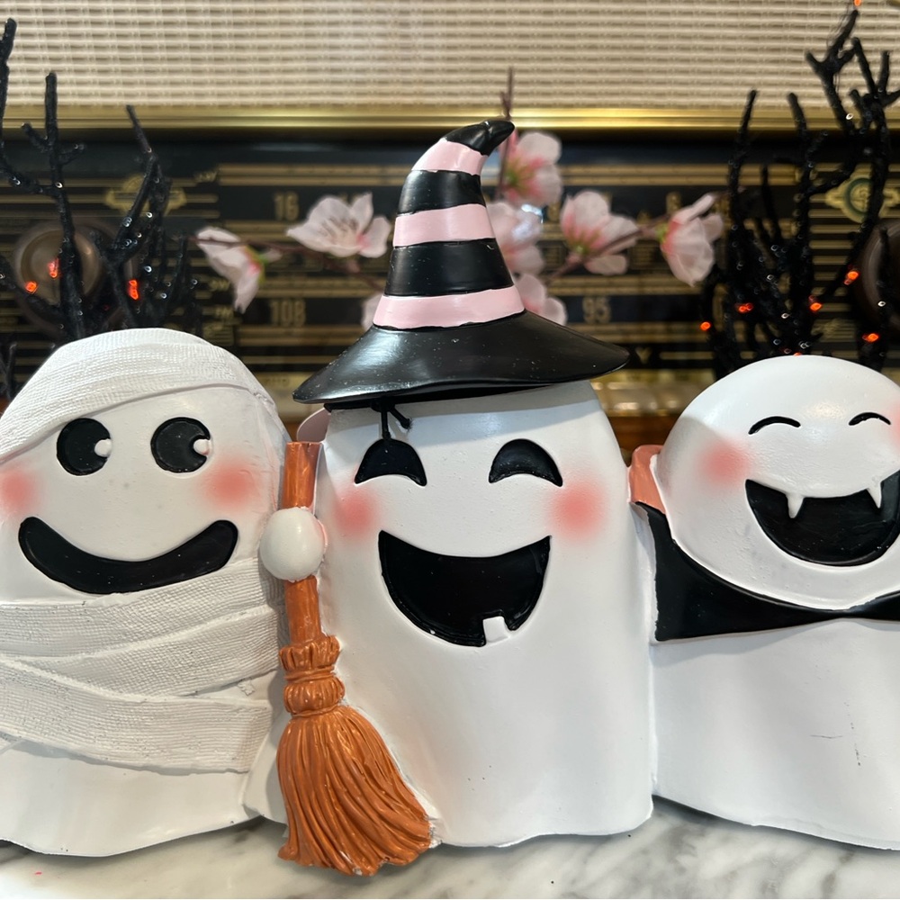 ✨NEW👻Goblin and Ghoul Halloween Ghosts In Costume Trio Decor👻 - Picture 4 of 13